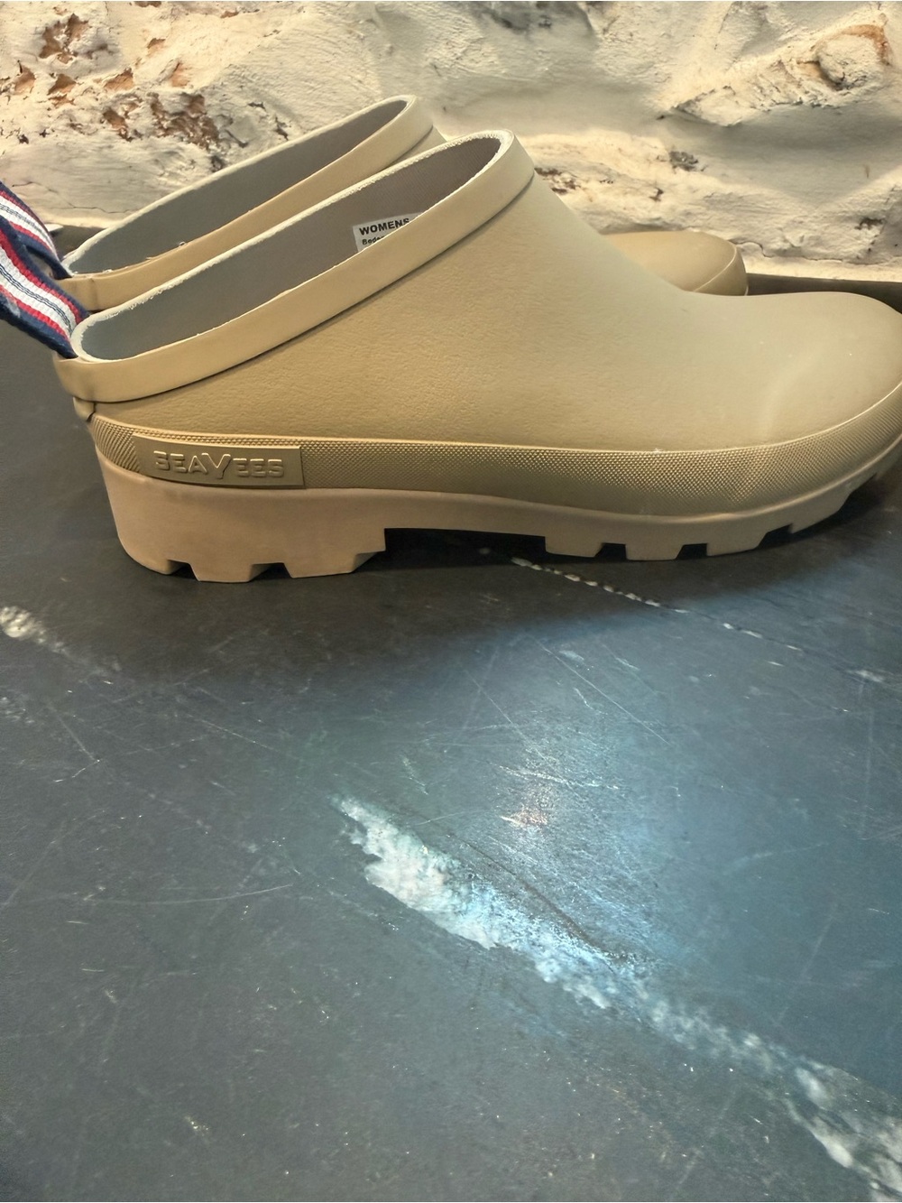 SeaVees Women’s Slip-On Chef and Garden Clog in Tan